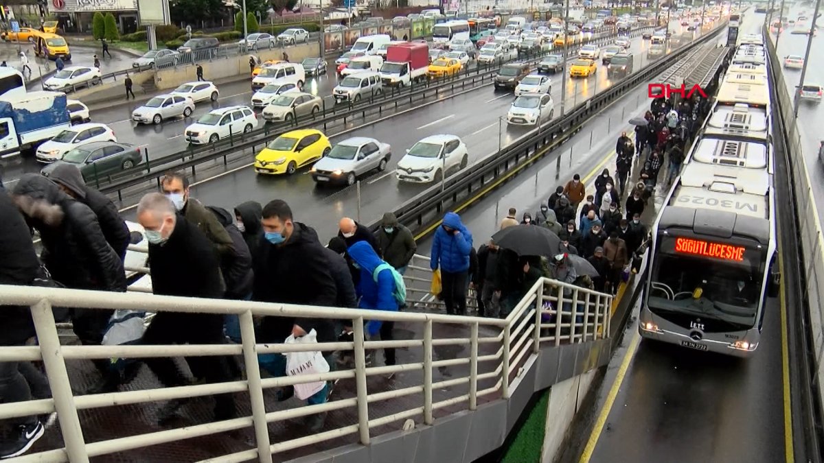 İstanbul'da toplu ulaşım isyanı