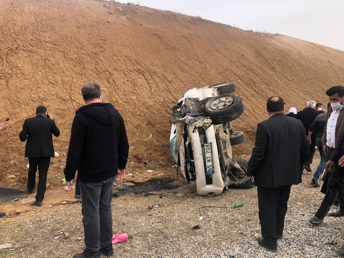 Van'da feci kaza: 2 ölü, 3 yaralı