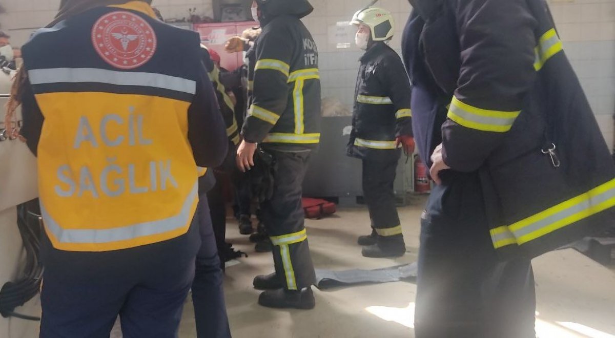 Kocaeli’de eli makineye sıkışan işçinin parmakları koptu