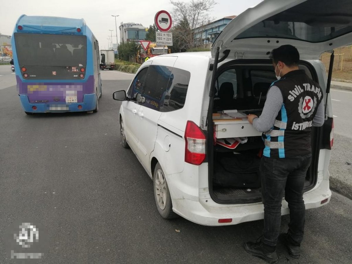 Kadıköy’de makas atan minibüs şoförüne ceza