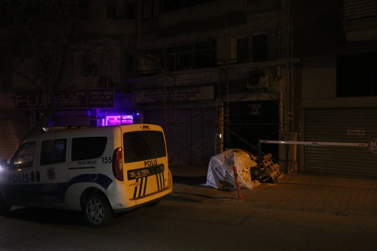 İzmir'de binanın birinci katından düşen kişi ağır yaralandı