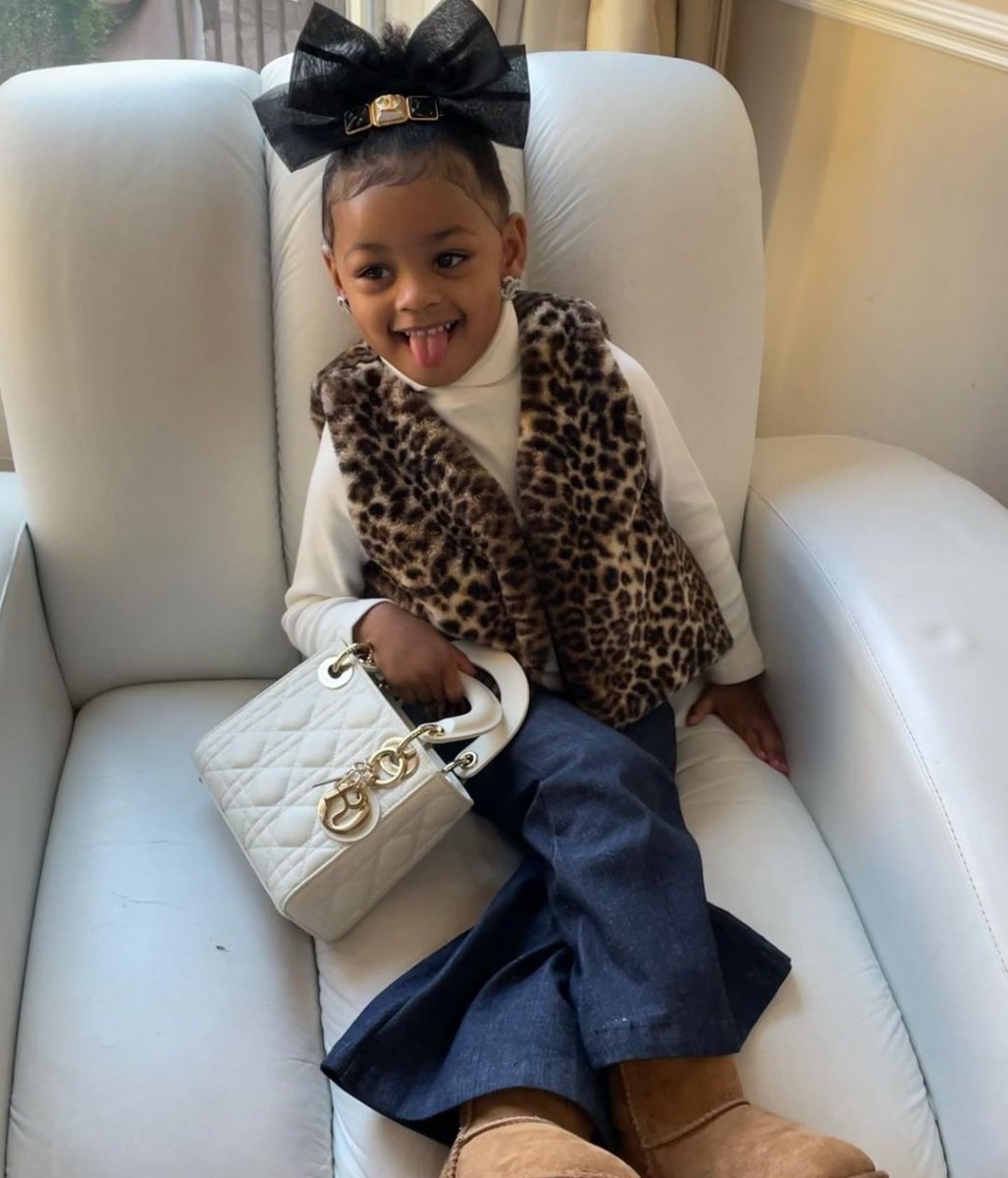 Cardi B bought 7 luxury bags for her 2-year-old daughter #2