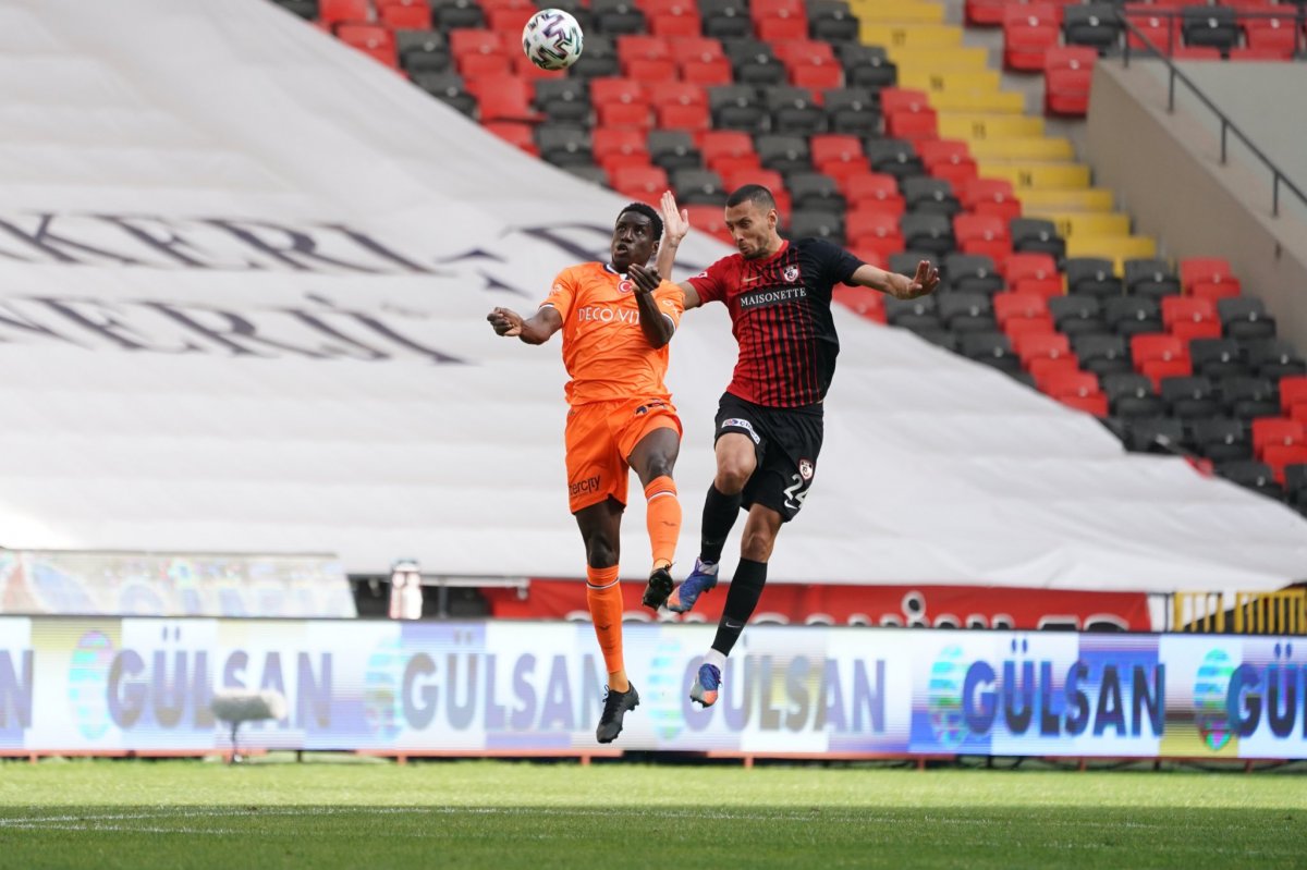 Başakşehir, deplasmanda Gaziantep'e yenildi