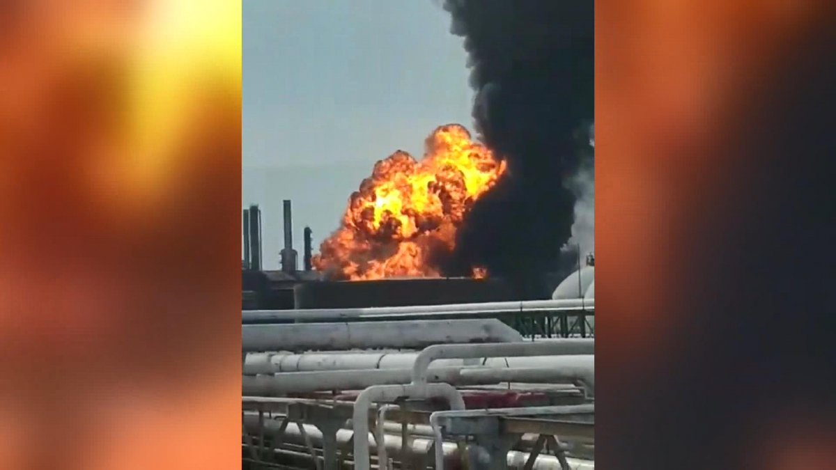 Meksika’da petrol rafinerisinde patlama