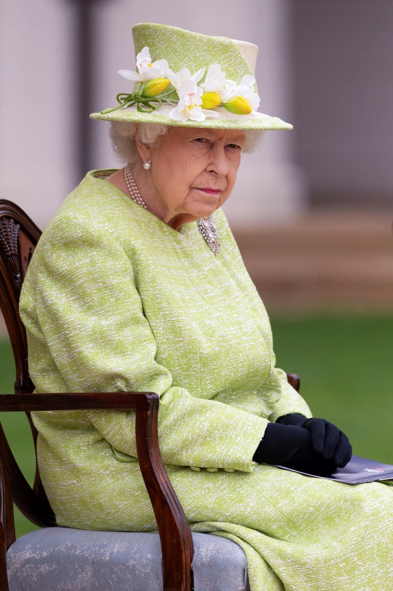 Queen Elizabeth authorized a picnic at Buckingham Palace #2