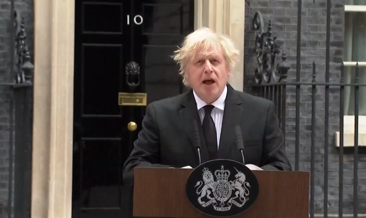 Boris Johnson: Kraliçe ve ailesine, ulusumuz başsağlığı diliyor