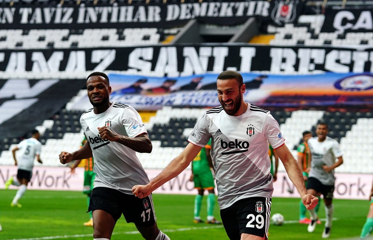 Cenk Tosun: Beşiktaş'ın ihtiyacı varsa görevden kaçmam