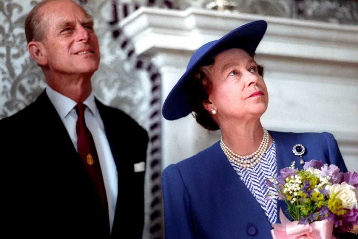 Kraliçe 2 nci Elizabeth in eşi Prens Philip hayatını kaybetti #6