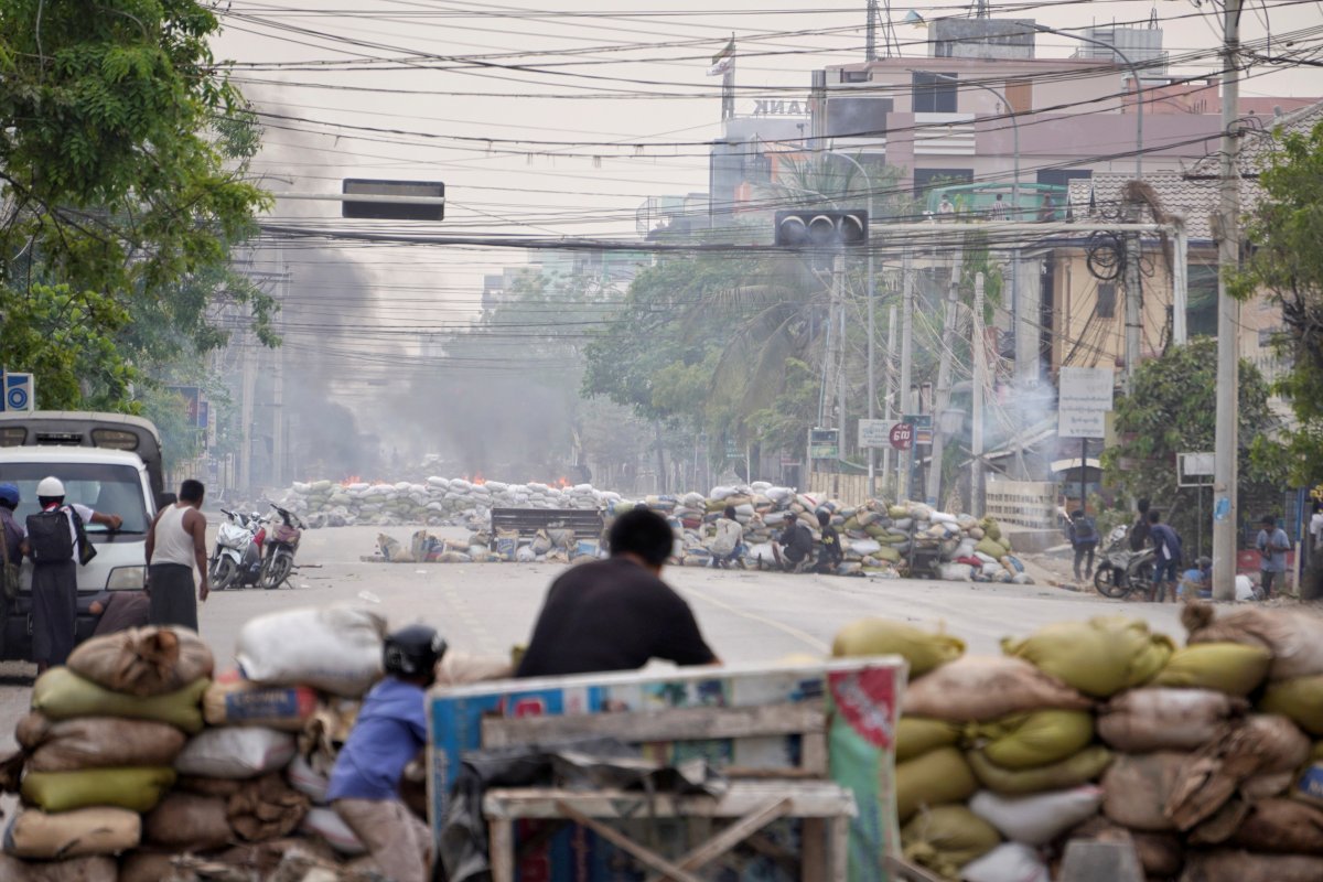 Myanmar ordusu, 19 kişiye idam cezası verdi