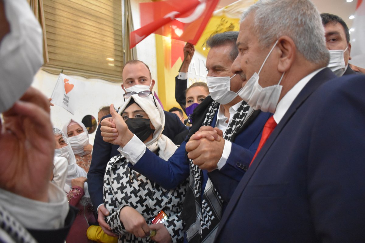 Mustafa Sarıgül, gıda zehirlenmesi nedeniyle hastaneye kaldırıldı #3