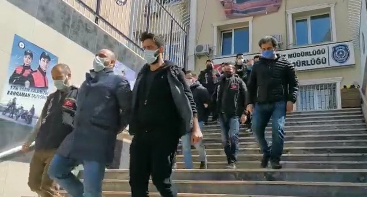 İstanbul'da vurgun yapan 'otomobil' dolandırıcıları yakalandı