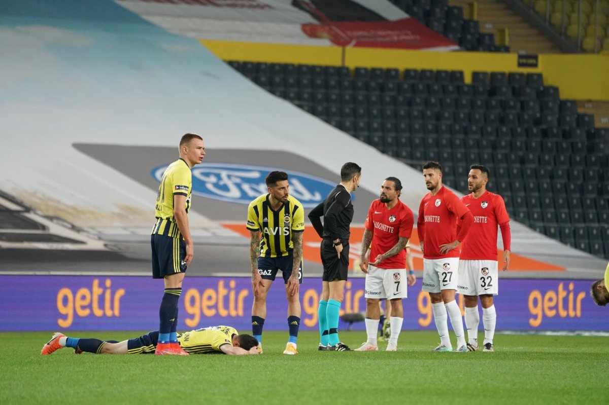 Fenerbahçe evinde Gaziantep'i 3 golle mağlup etti