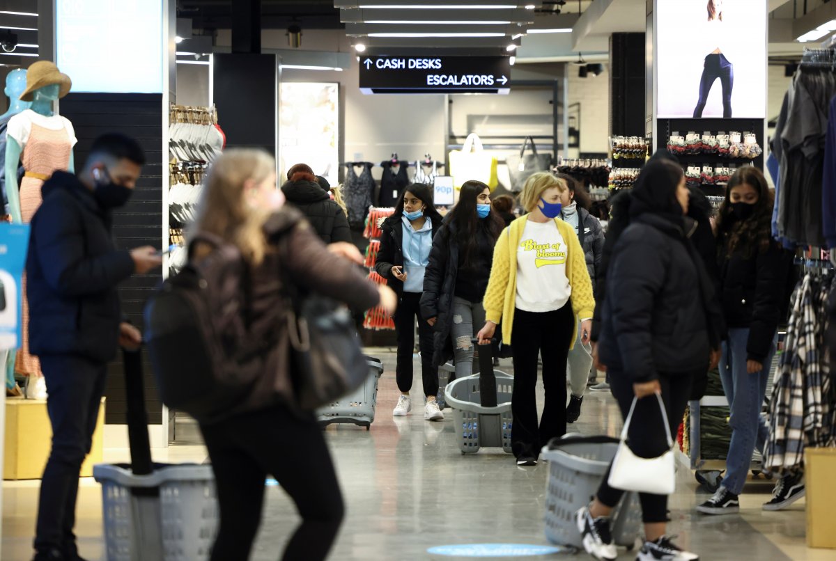 With the relaxation of restrictions in London, a flood of stores started #2