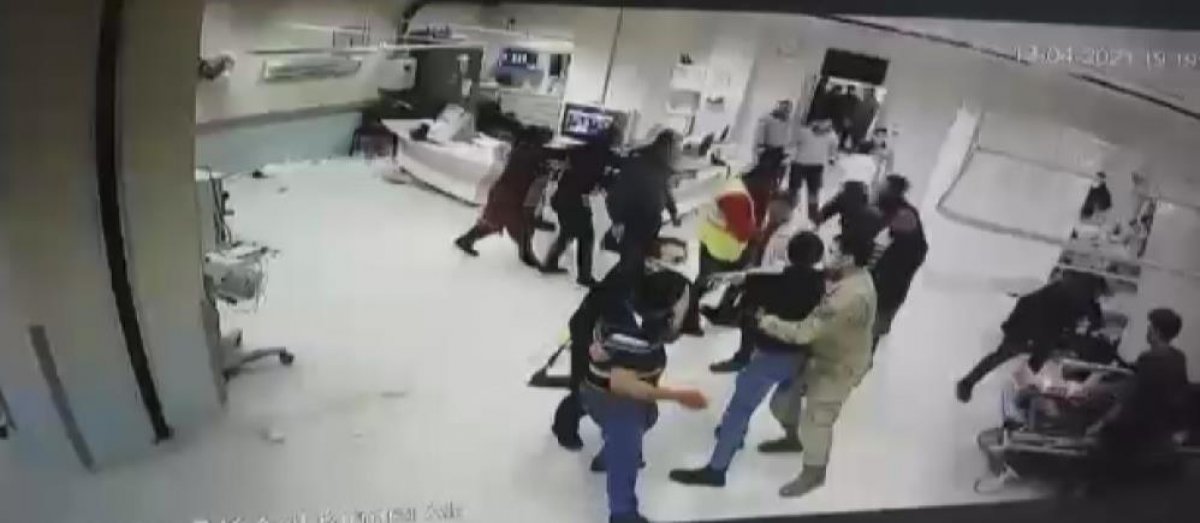Sivas ta hasta yakınları sağlık çalışanlarına saldırdı #2