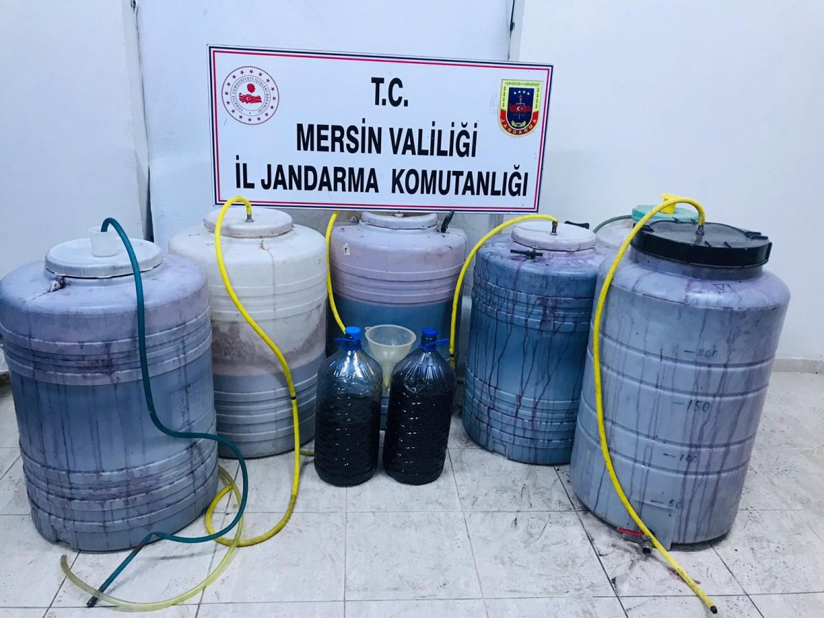 Mersin’de sahte içki operasyonu: Bin 184 litre sahte şarap ele geçirildi