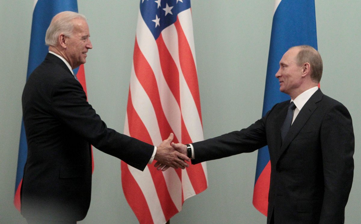US to expel 10 Russian diplomats #4