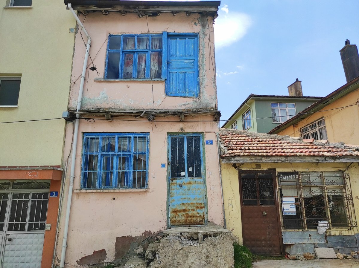 Konya'da kiraladığı evi kumarhaneye çevirdi: İçerdekilere ceza yağdı
