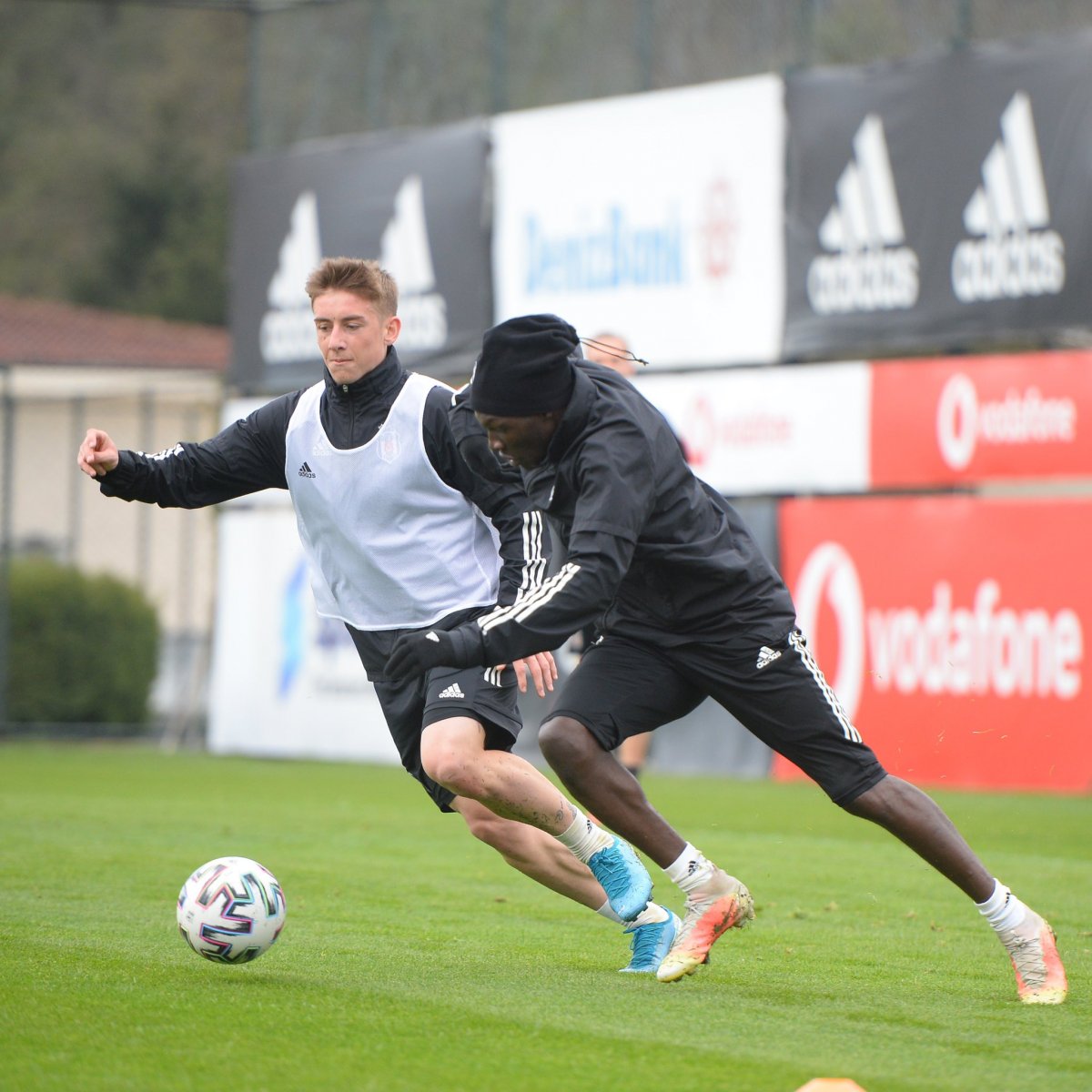 Aboubakar, takımla çalışmalara başladı