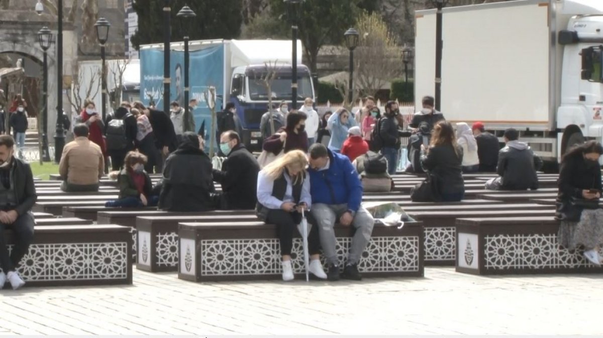 Sultanahmet'te turist yoğunluğu