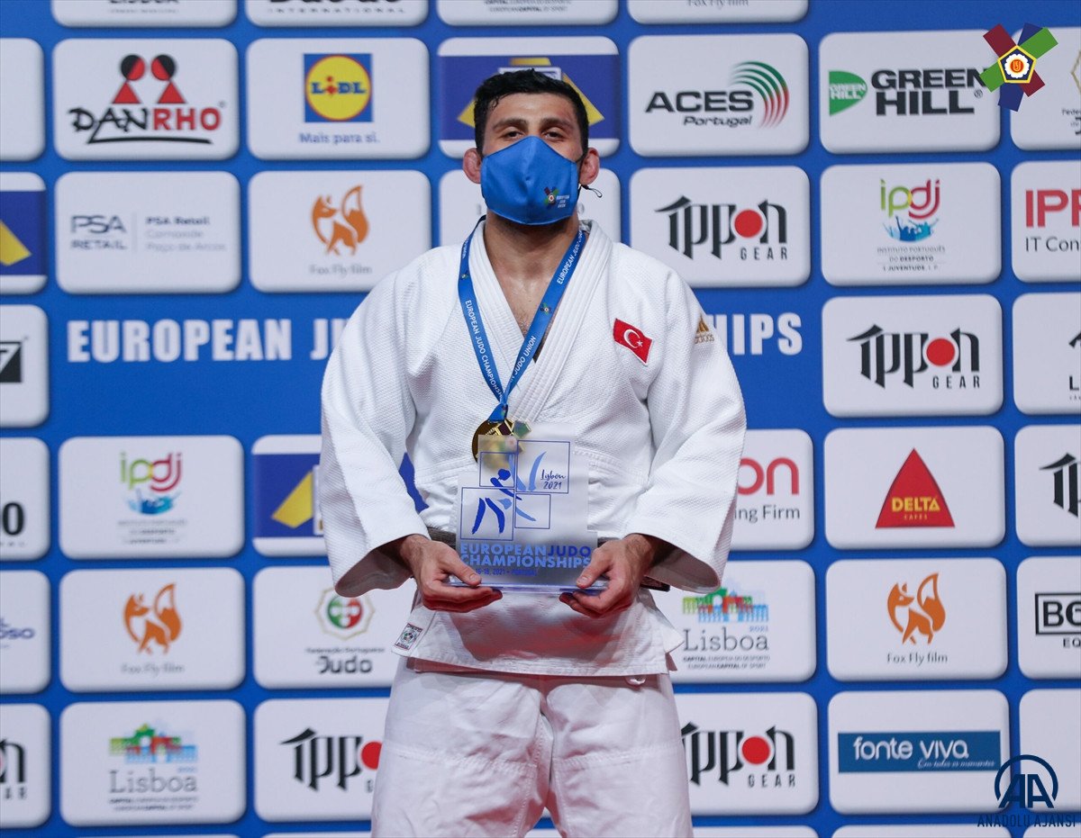 Milli judocu Vedat Albayrak Avrupa şampiyonu