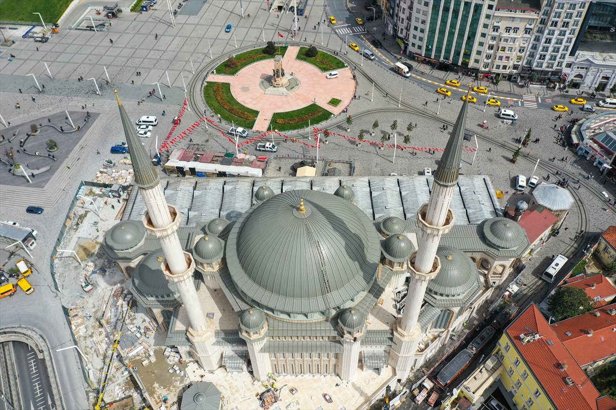 Taksim Camii'nin ibadete açılış tarihi