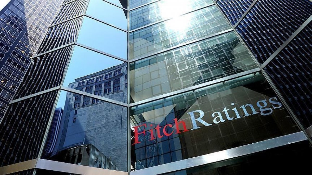 Fitch: Küresel navlun fiyatları kısa vadede yüksek kalmaya devam edecek