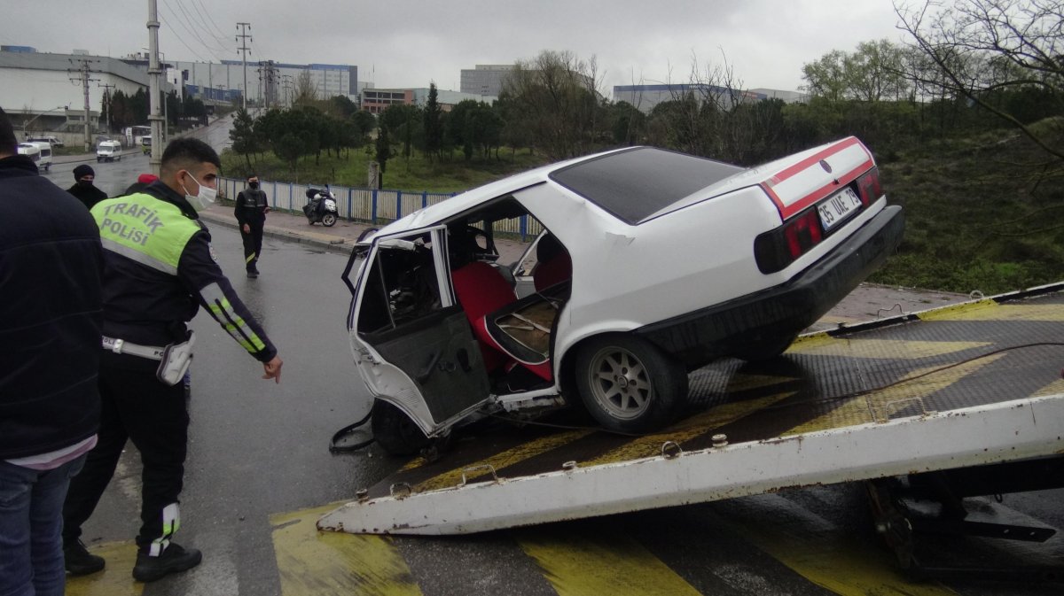 Kocaeli'de otomobil ile minibüs çarpıştı: 6 yaralı
