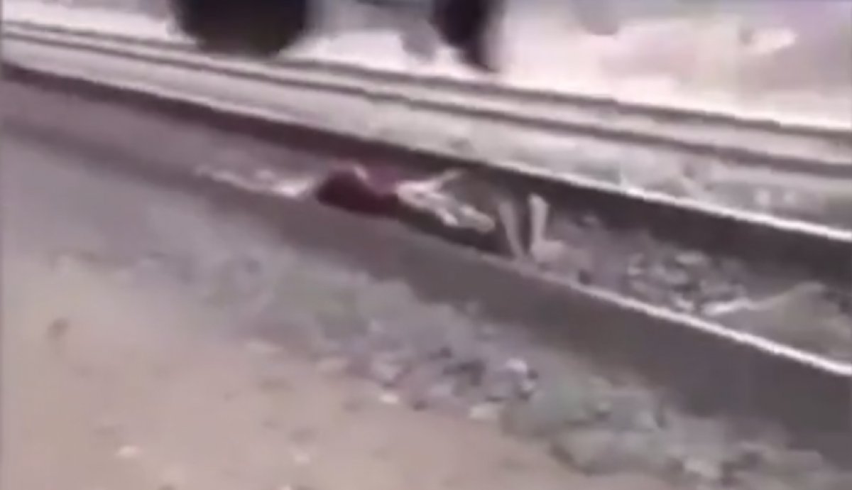 Egypt also lay on train tracks to shoot TikTok #1