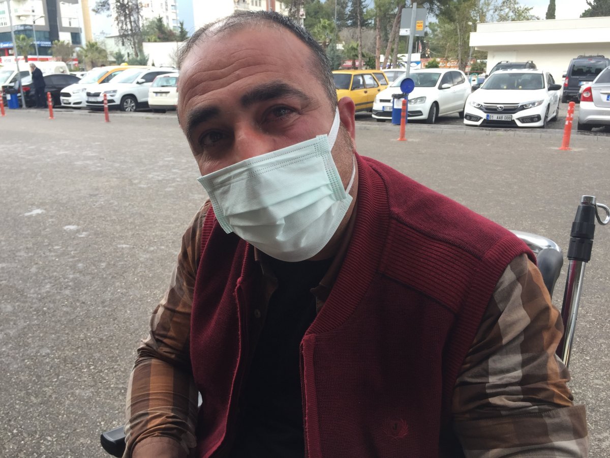 Adana'da taksiciye yolcunun sevgilisi saldırdı