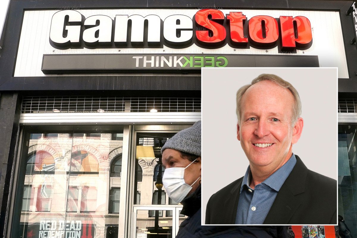 GameStop CEO'su George Sherman görevi bırakıyor