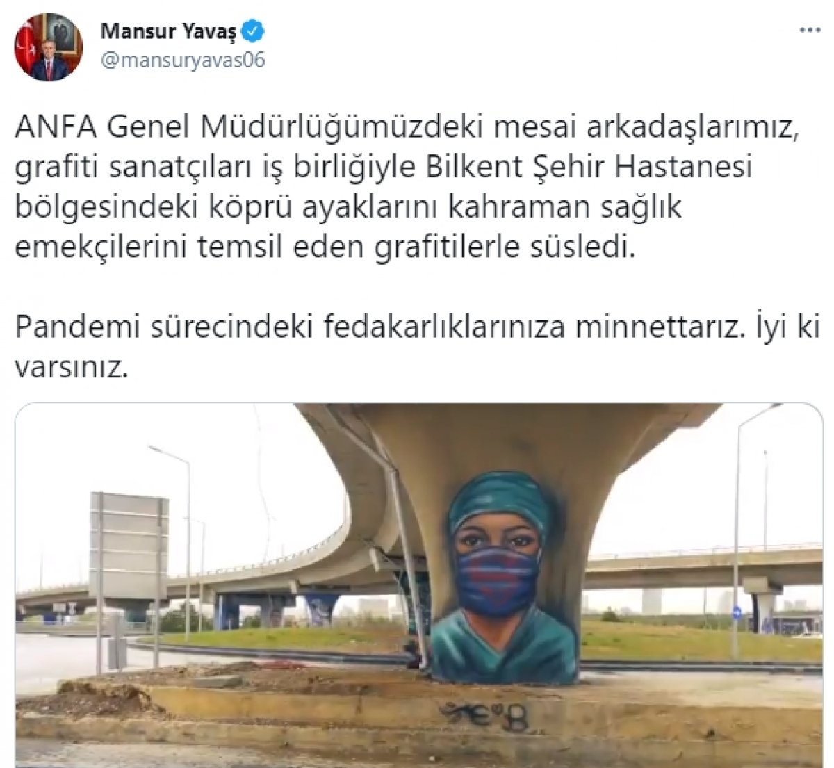 Ankara'da sağlık çalışanları için bulvarlara grafiti