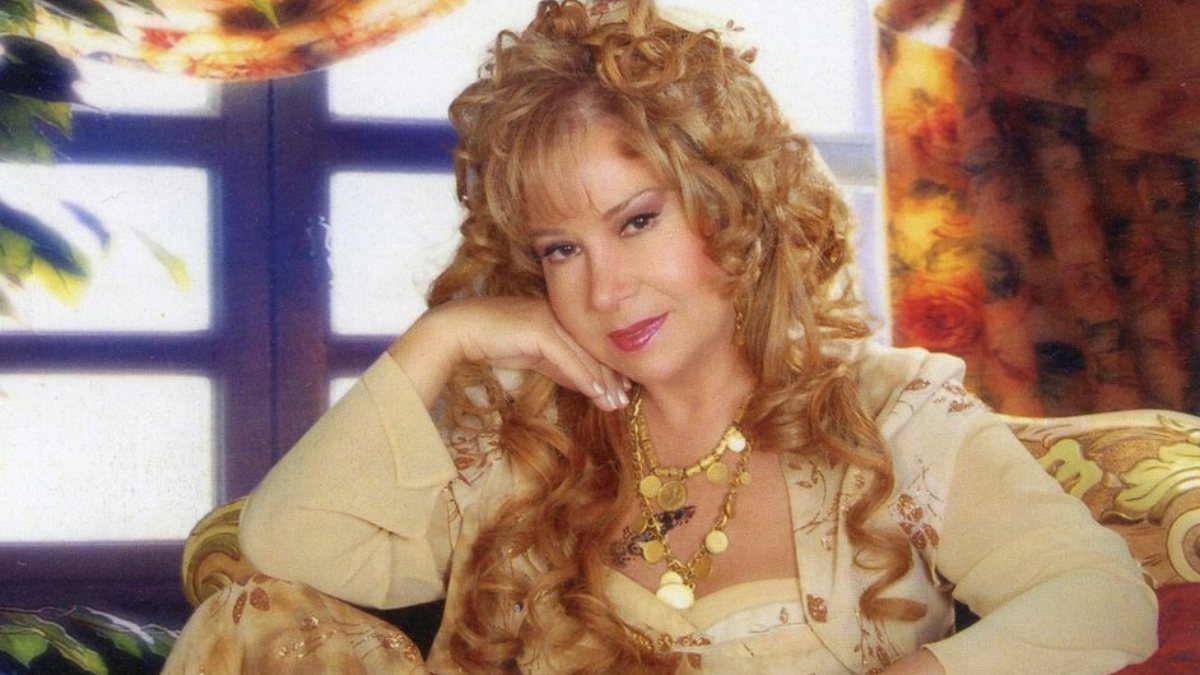 Bedia Akartürk kimdir? Demet ve Alişan konuğu Bedia Akartürk�ün