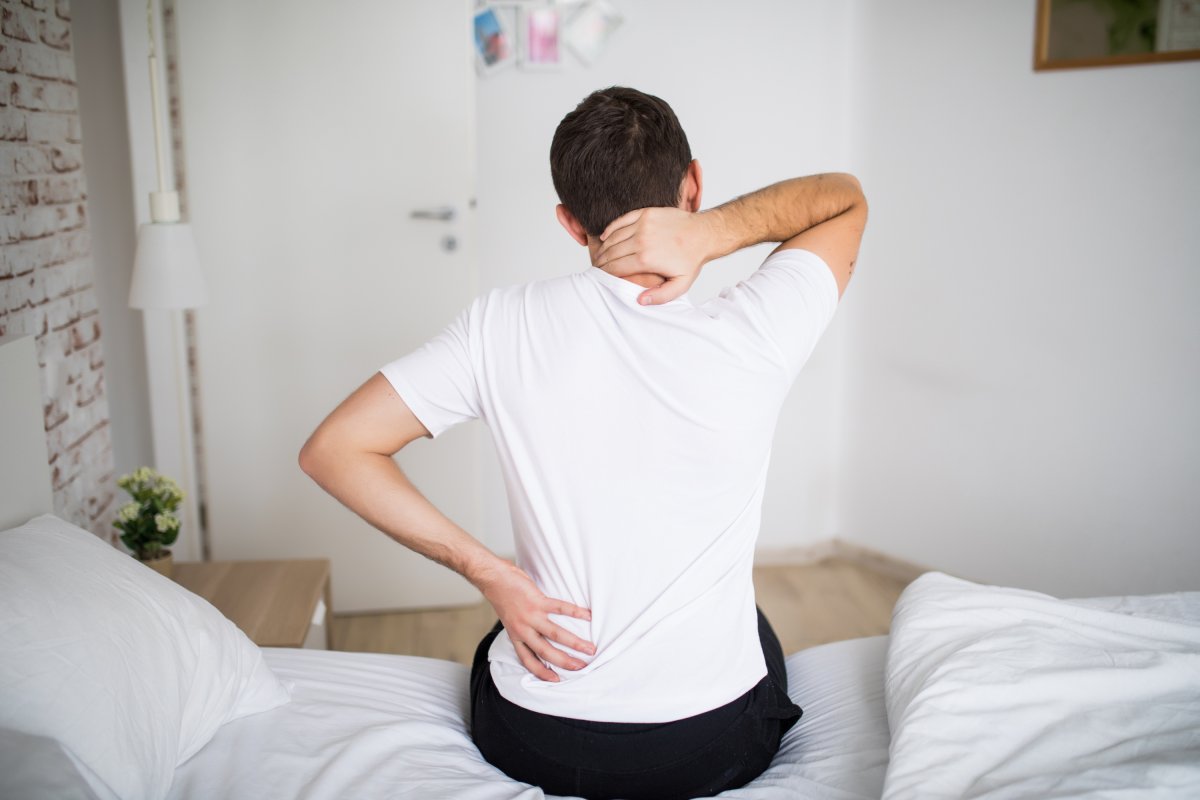 6 bad habits that cause back pain #7