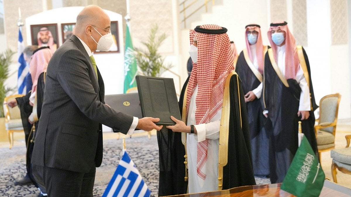 Greece and Saudi Arabia sign deal for Patriot #4