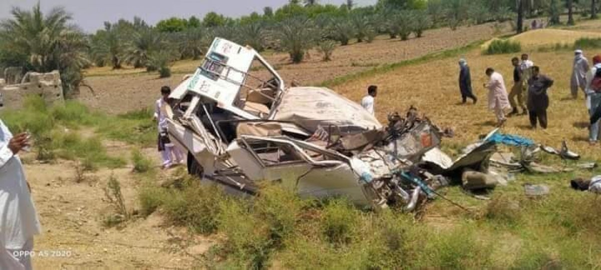Accident in Pakistan: 12 dead, 20 injured #2