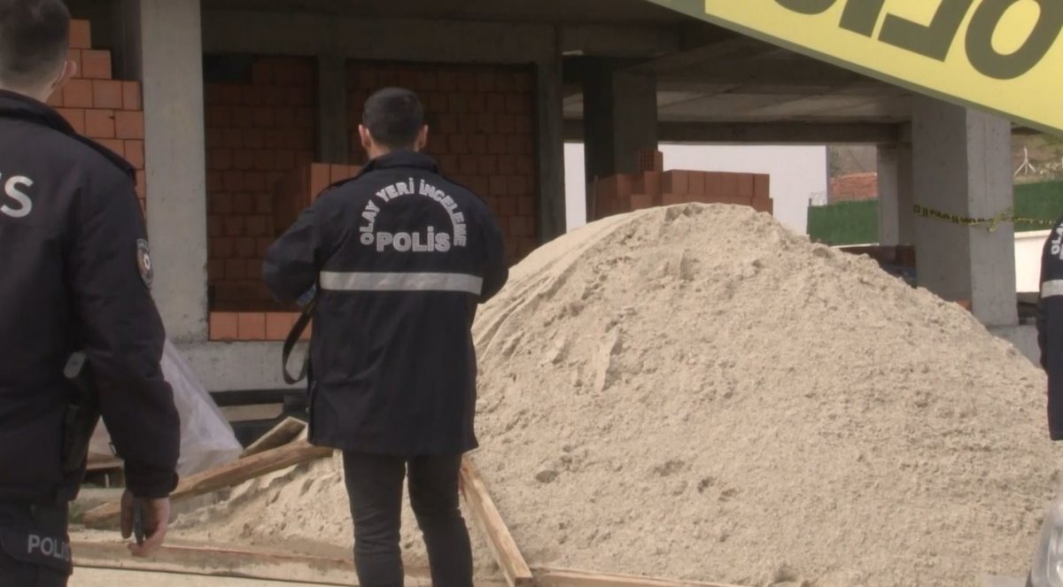 Arnavutköy’de binadan düşen işçi hayatını kaybetti