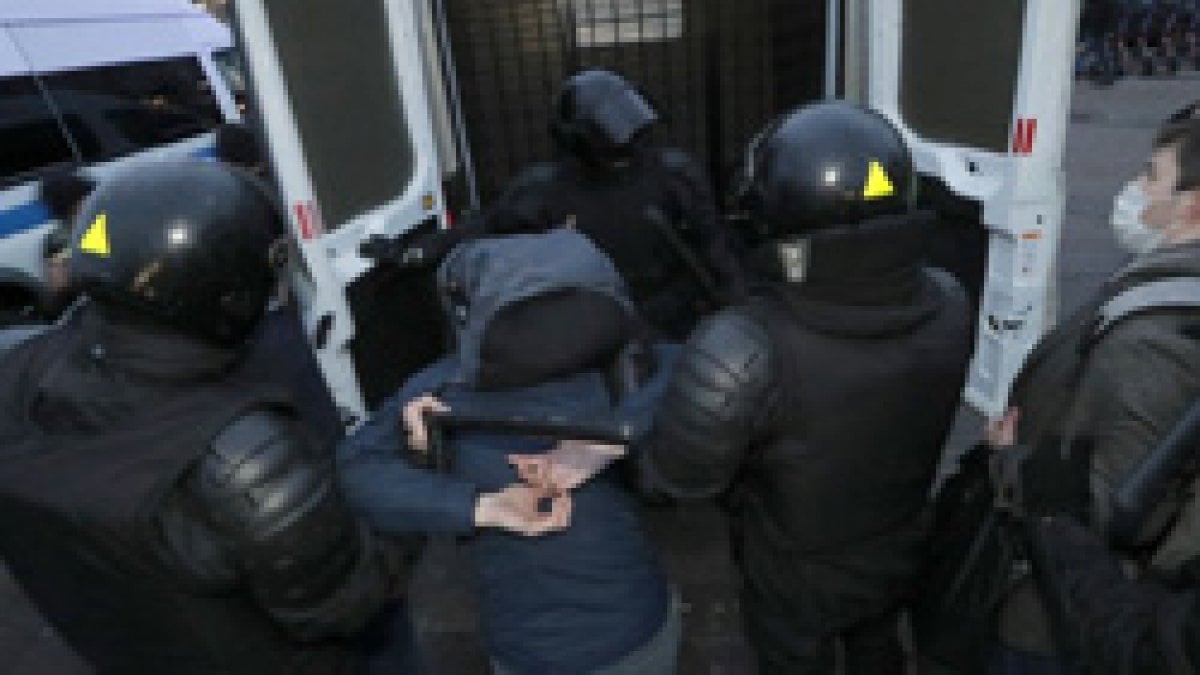 More than 1,000 people detained in Navalny protests in Russia