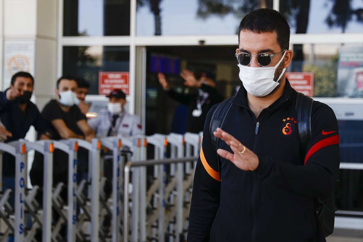 Galatasaray kafilesi Antalya’ya geldi