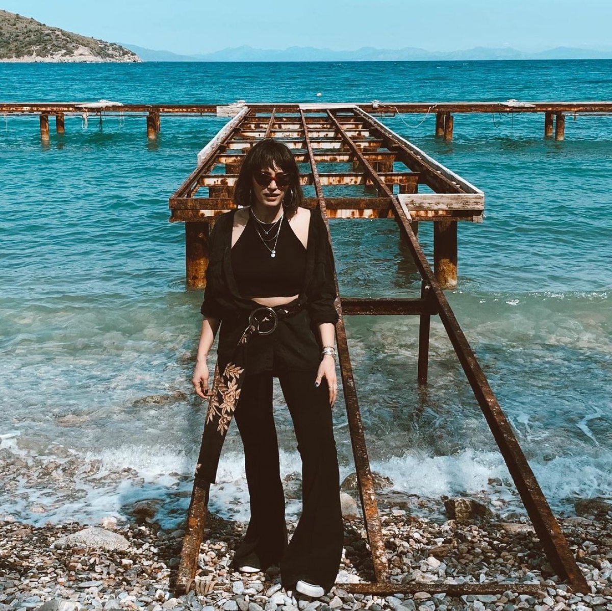 Hande Doğandemir, otostop çekti