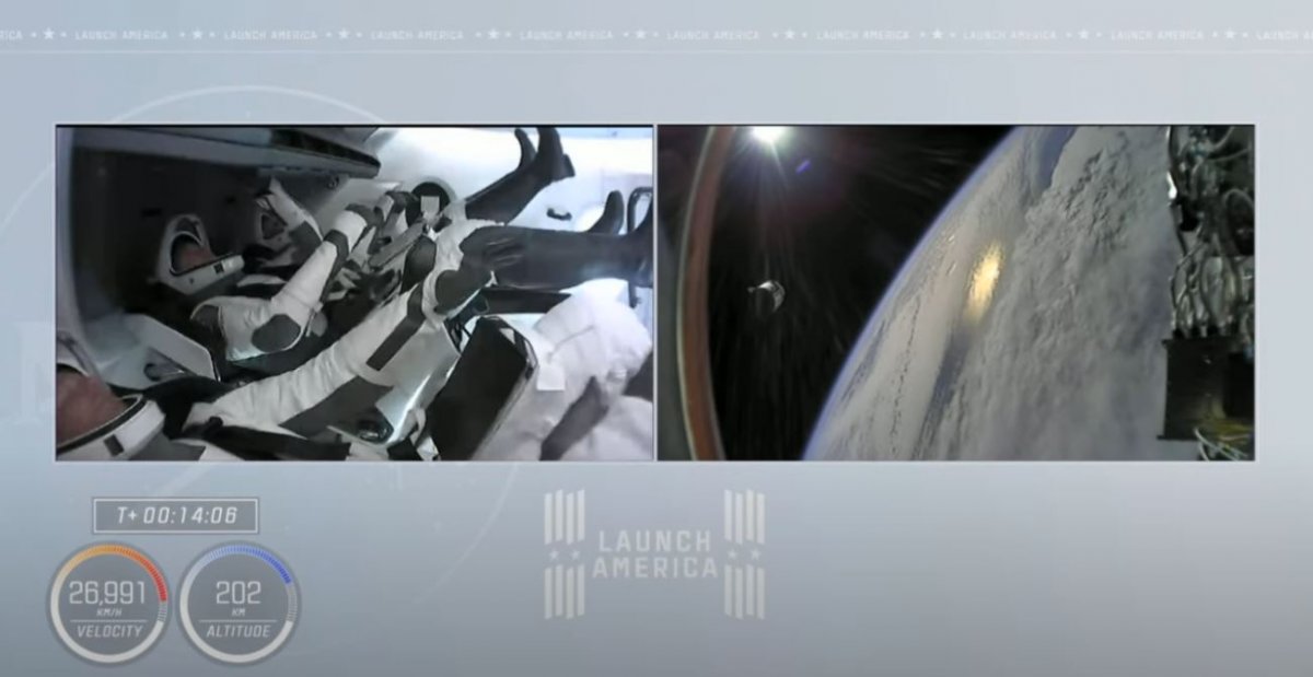 SpaceX, 4 astronotu uzay istasyonuna fırlattı