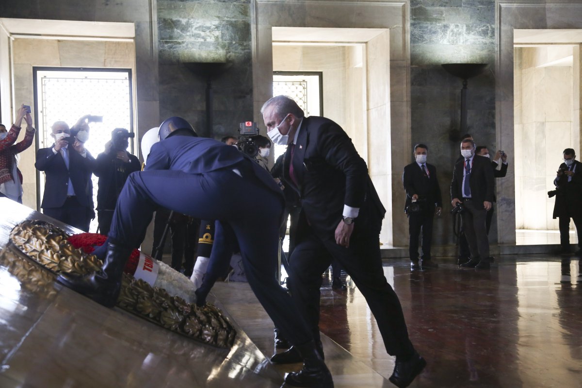 Devlet erkanından Anıtkabir çıkarması