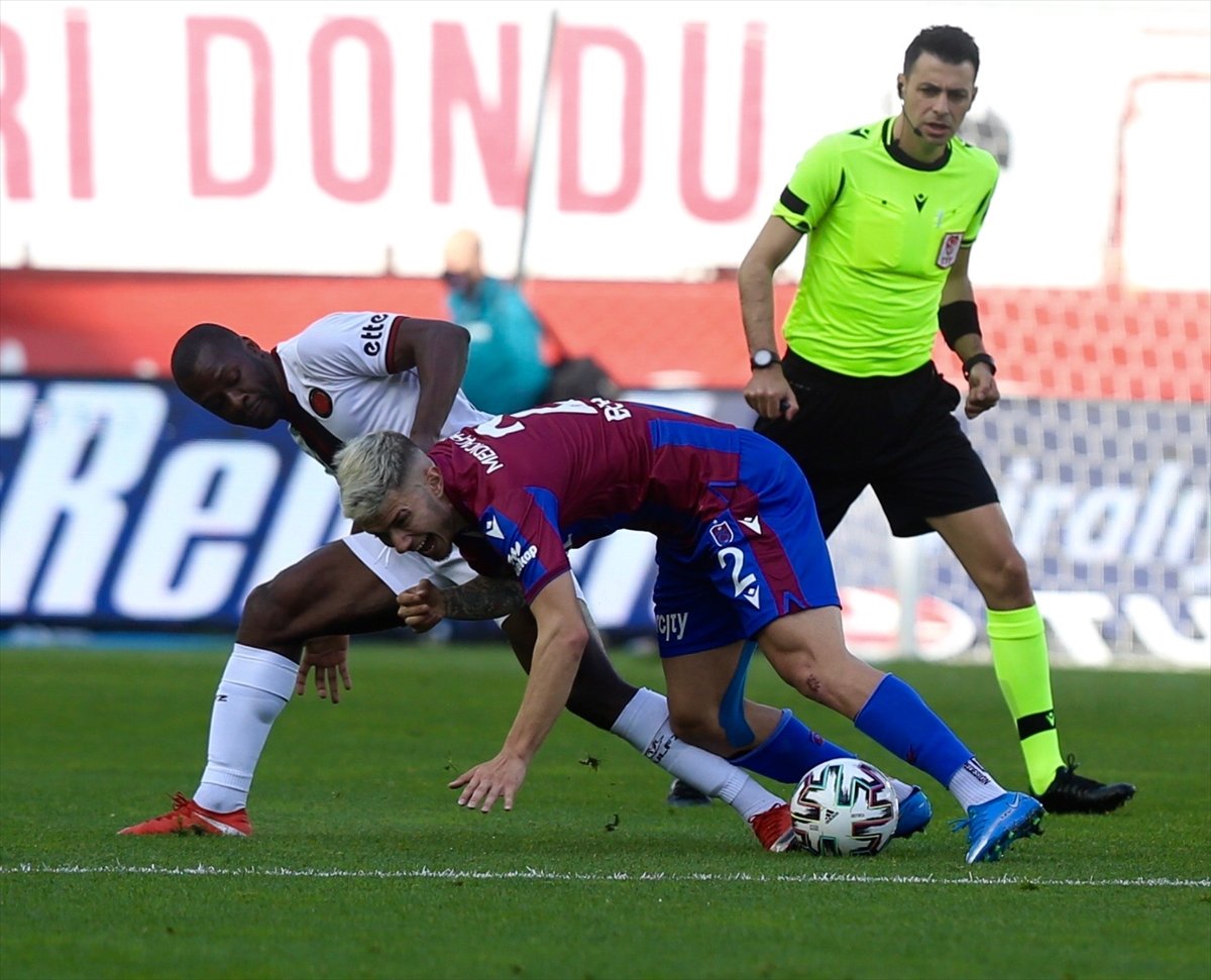 Trabzonspor, Fatih Karagümrük ü mağlup etti #1