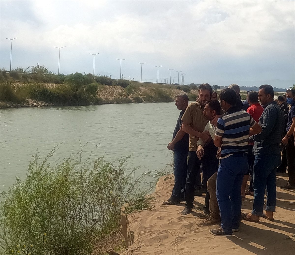 Antalya’da çaya giren gencin cansız bedenine ulaşıldı