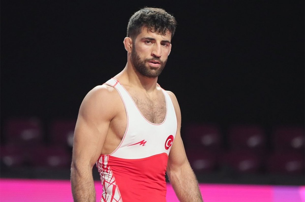 Murat Fırat 67 kiloda bronz madalya kazandı