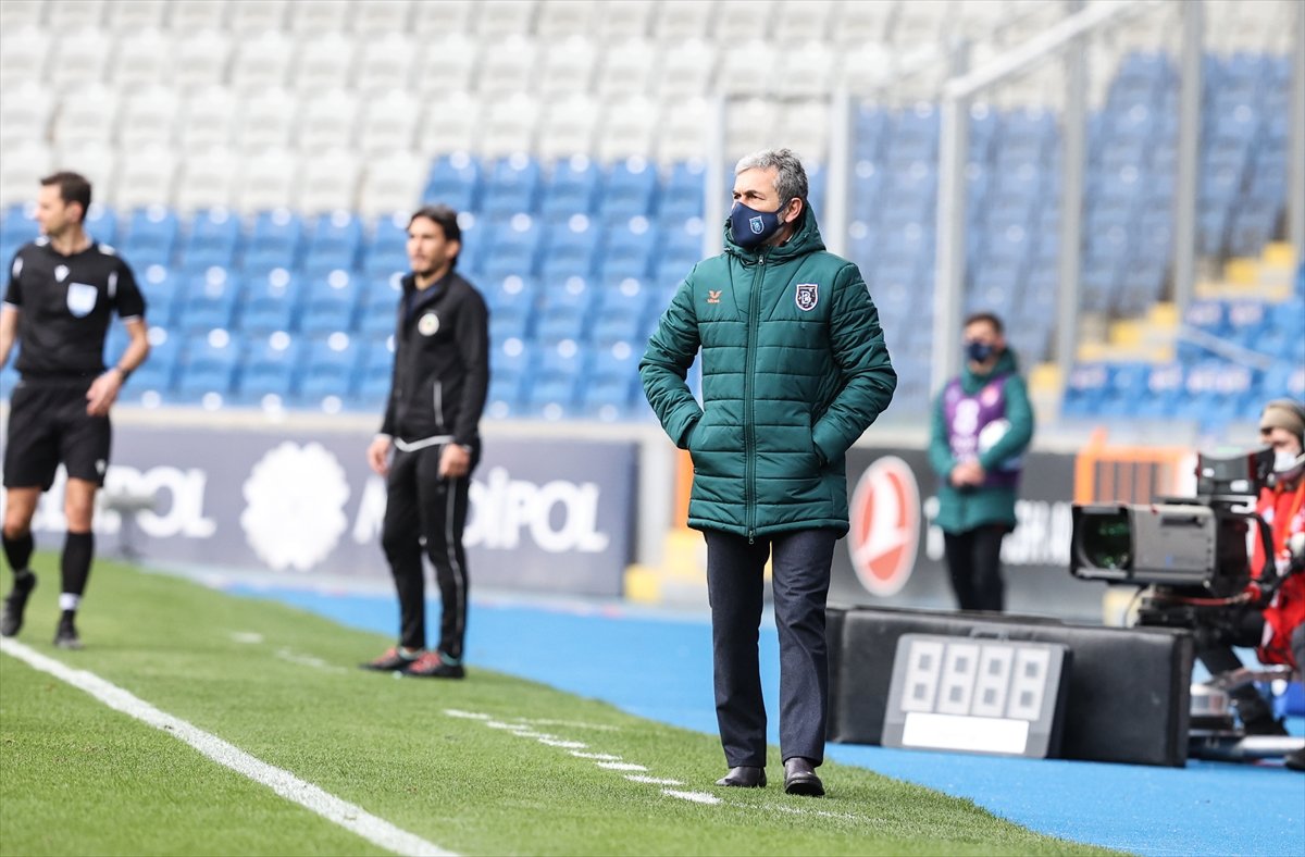 Başakşehir, Alanyaspor'la berabere kaldı