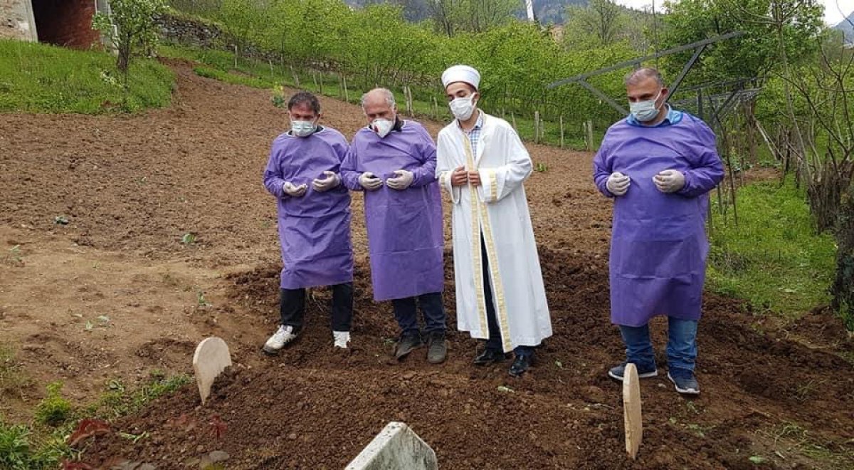 Trabzonlu baba-kız, aynı gün koronadan öldü