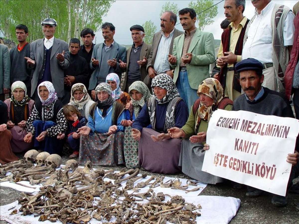 Belgeler ışığında Ermeni çetelerin katliamları