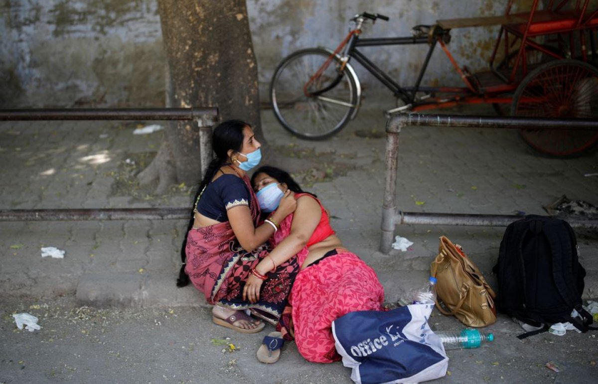 The coronavirus crisis intensifies in India #11
