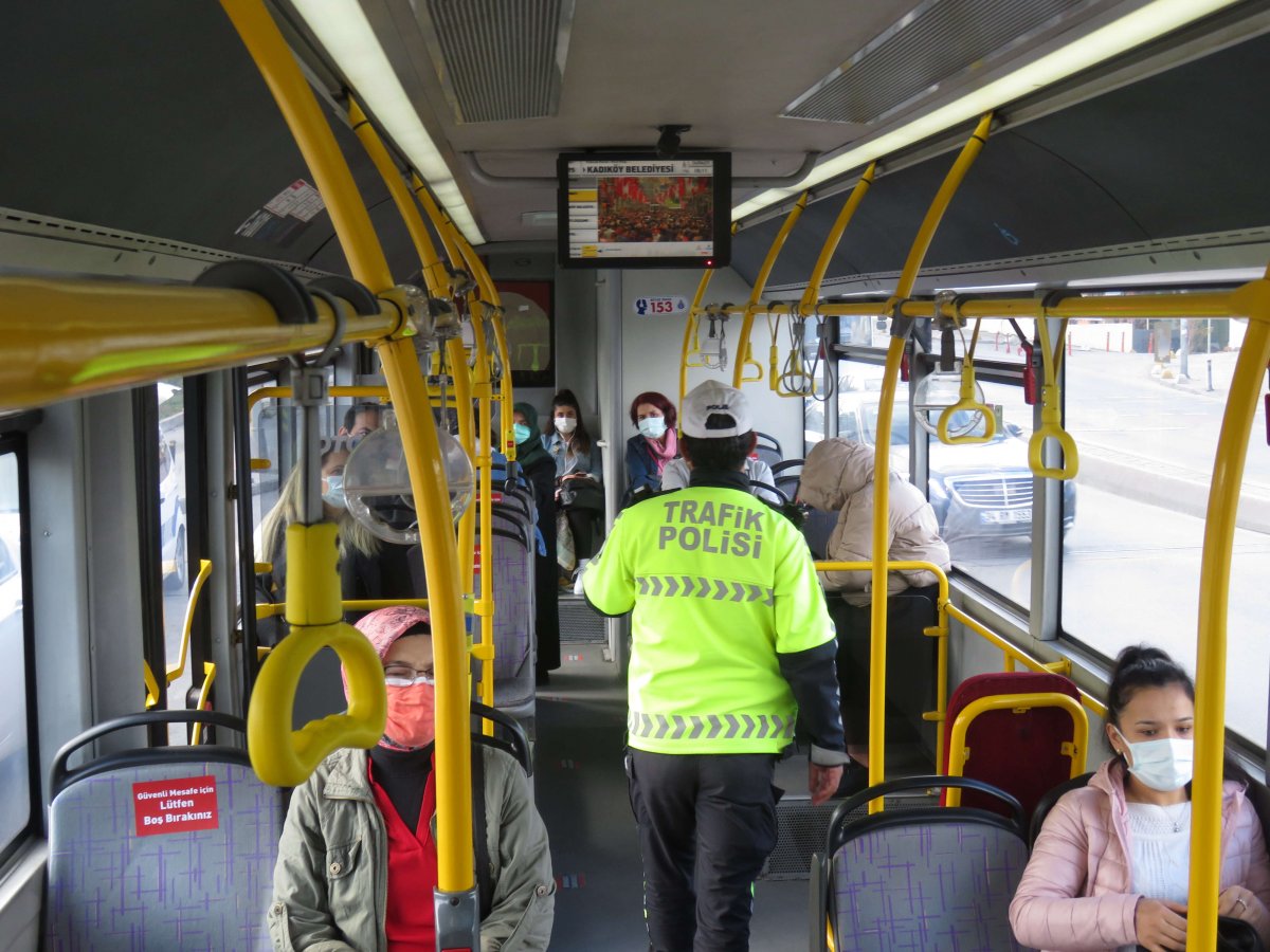 İstanbul'da toplu taşıma araçlarında korona denetimi