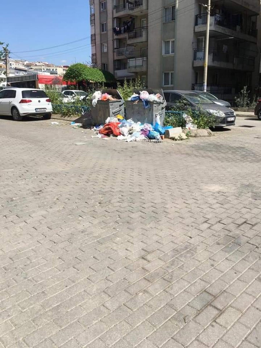 CHP yönetimindeki Karabağlar da çöp krizi #4